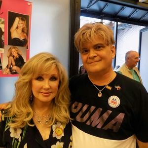 Meet your Posher, Gregory